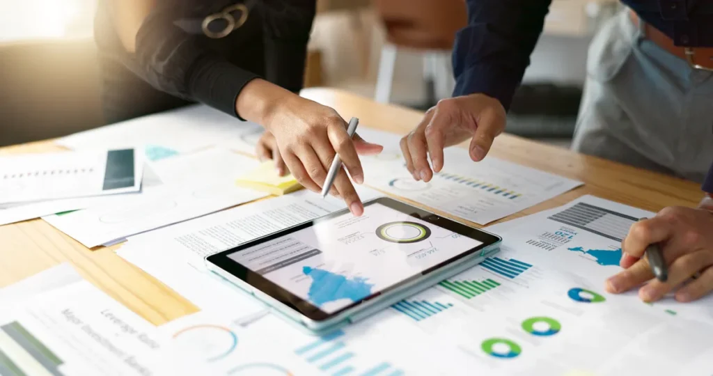 analisis-datos-auditoria-seo-caida-de-trafico.webp