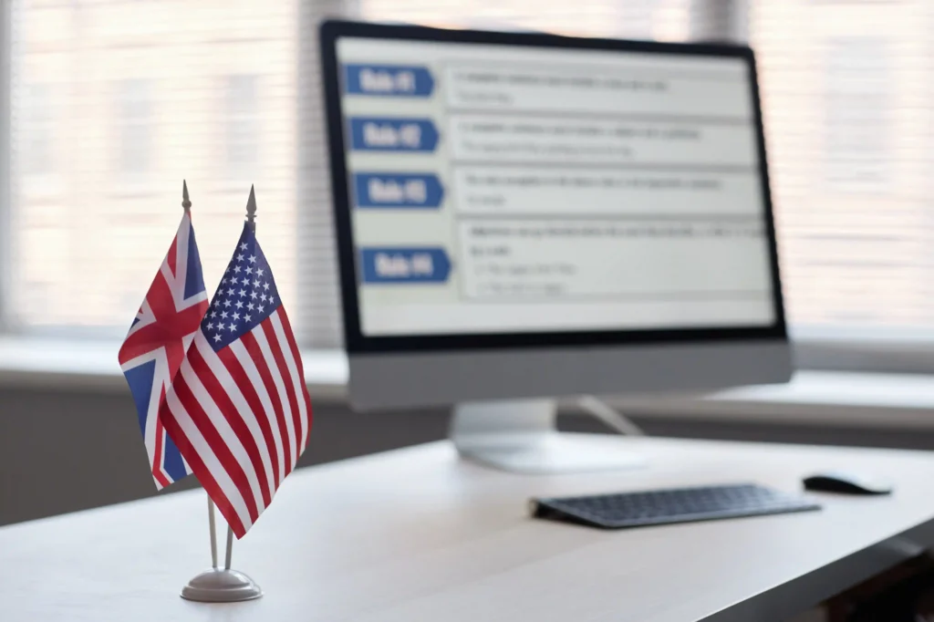 Banderas de clientes extranjeros junto a una web en otros idiomas